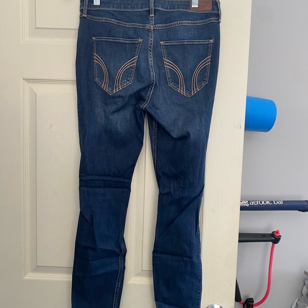 Women's Hollister Skinny Jeans - Picture 2 of 3